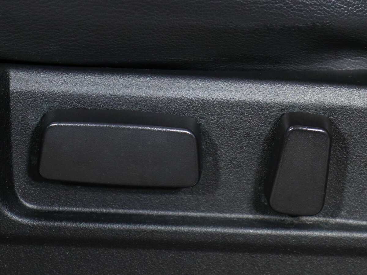 Mitsubishi Pajero Sport с пробегом — 2012 год. Фото: #12