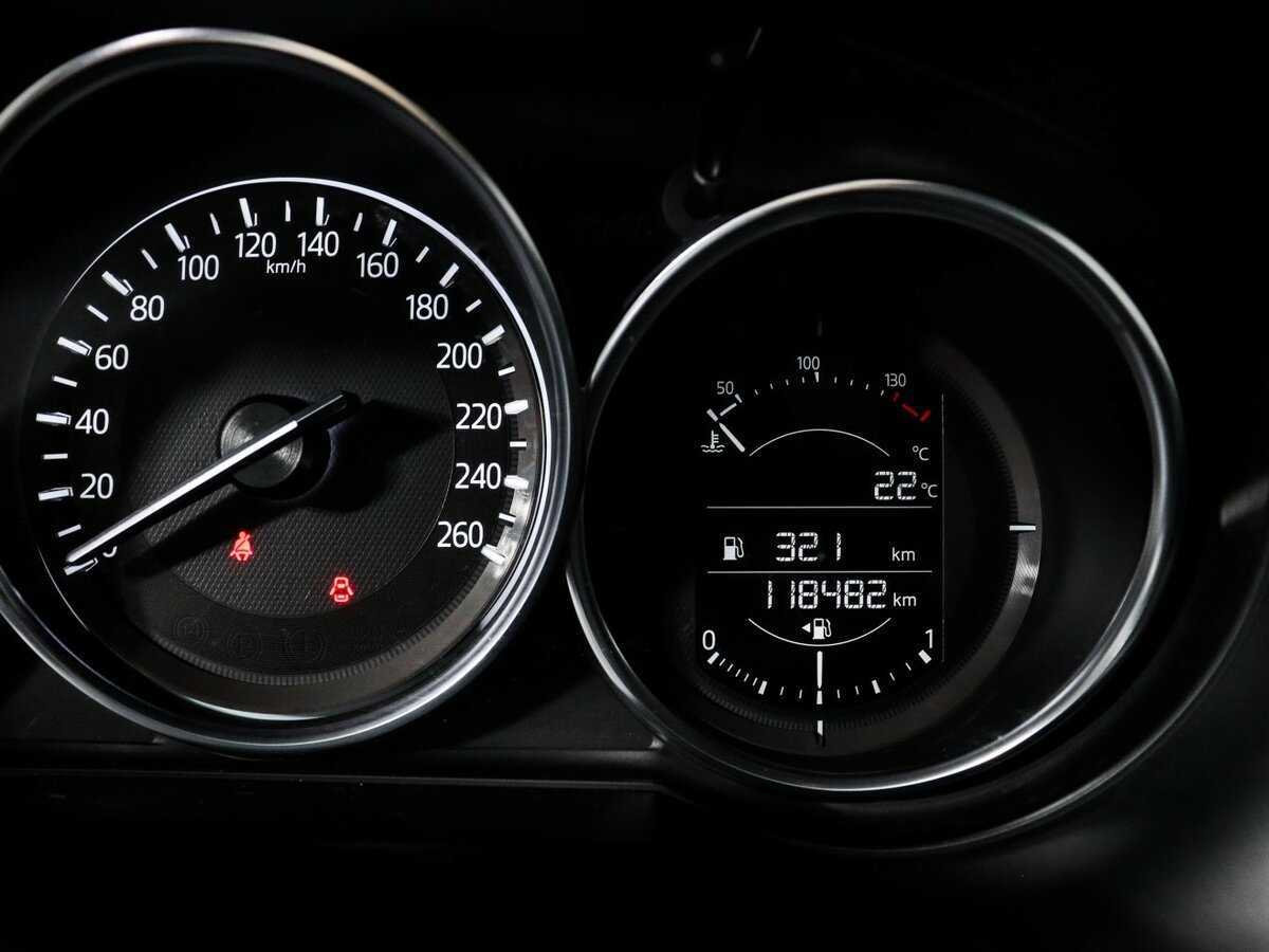 Mazda 6 с пробегом — 2017 год. Фото: #10