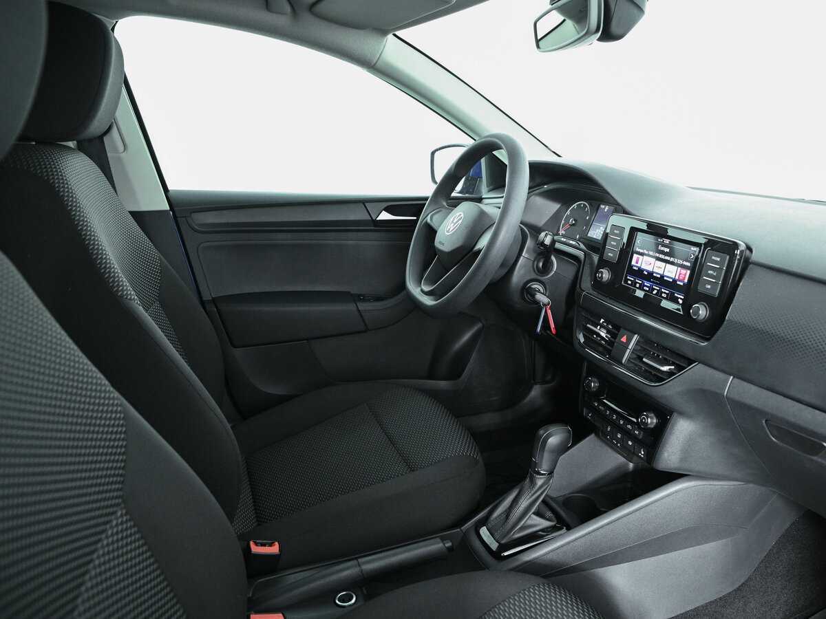 Volkswagen Polo с пробегом — 2020 год. Фото: #6