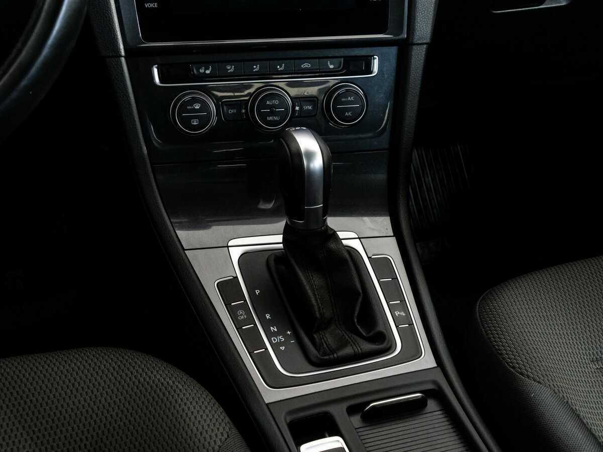 Volkswagen Golf с пробегом — 2018 год. Фото: #11