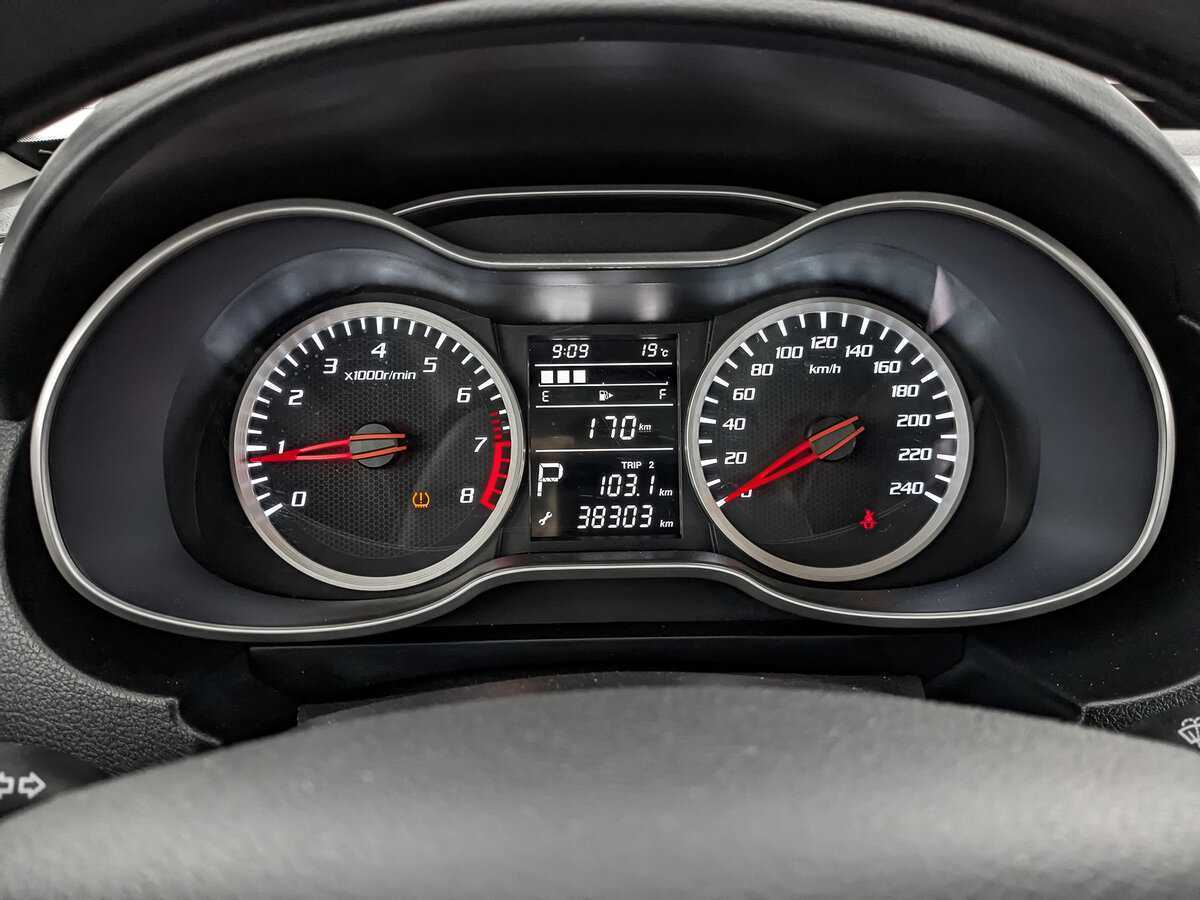 FAW Besturn X40 с пробегом — 2020 год. Фото: #15