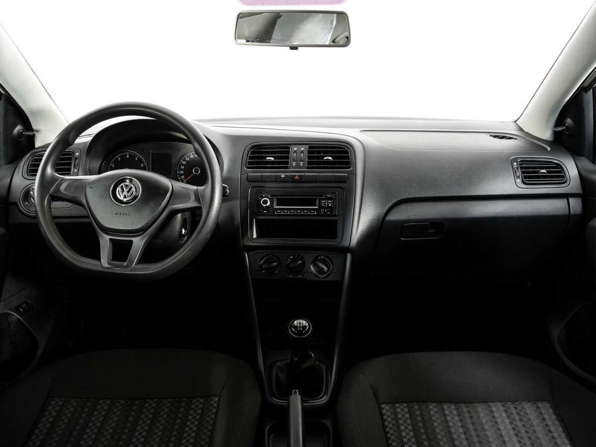 Volkswagen Polo с пробегом — 2018 год. Фото: #7