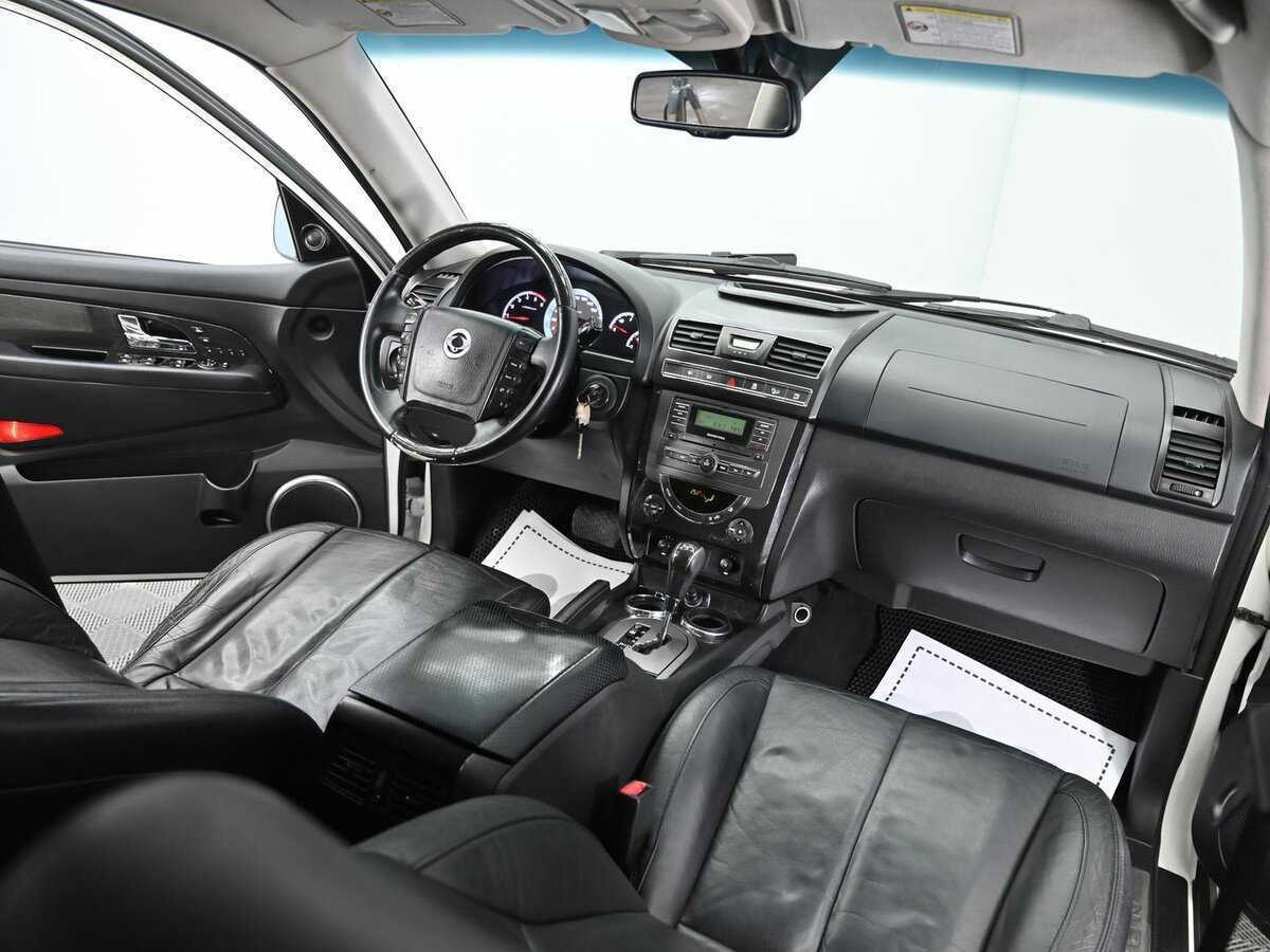 SsangYong Rexton с пробегом — 2013 год. Фото: #10