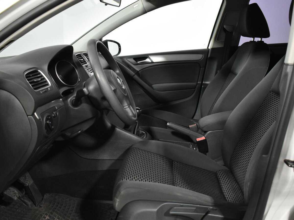 Volkswagen Golf с пробегом — 2012 год. Фото: #17