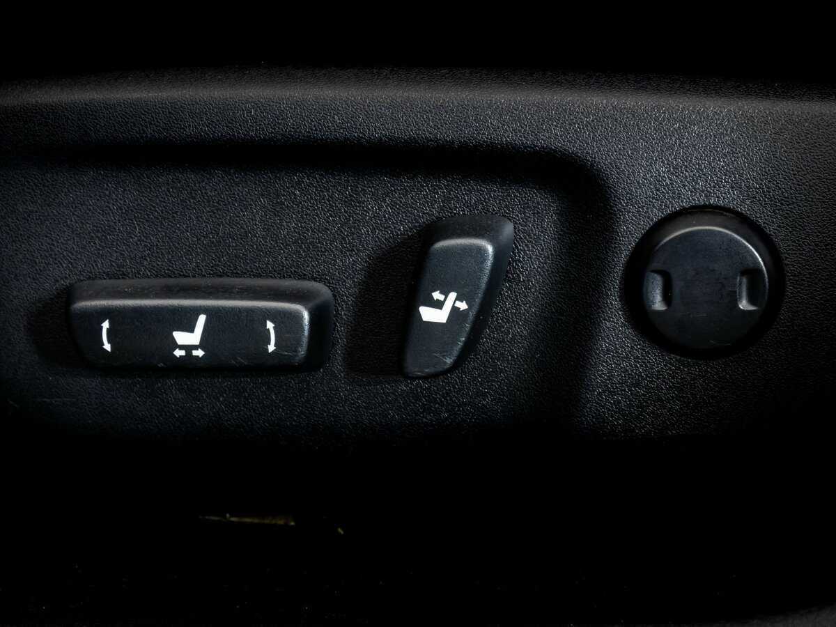 Toyota Camry с пробегом — 2015 год. Фото: #17