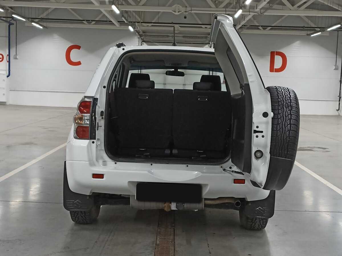 Suzuki Grand Vitara с пробегом — 2013 год. Фото: #9