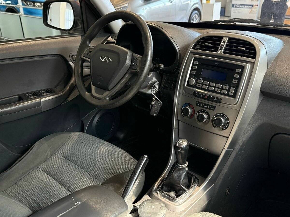 Chery Tiggo (T11) с пробегом — 2014 год. Фото: #16