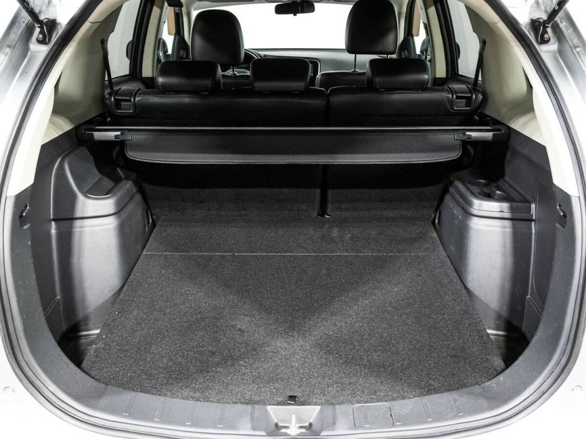 Mitsubishi Outlander с пробегом — 2013 год. Фото: #18