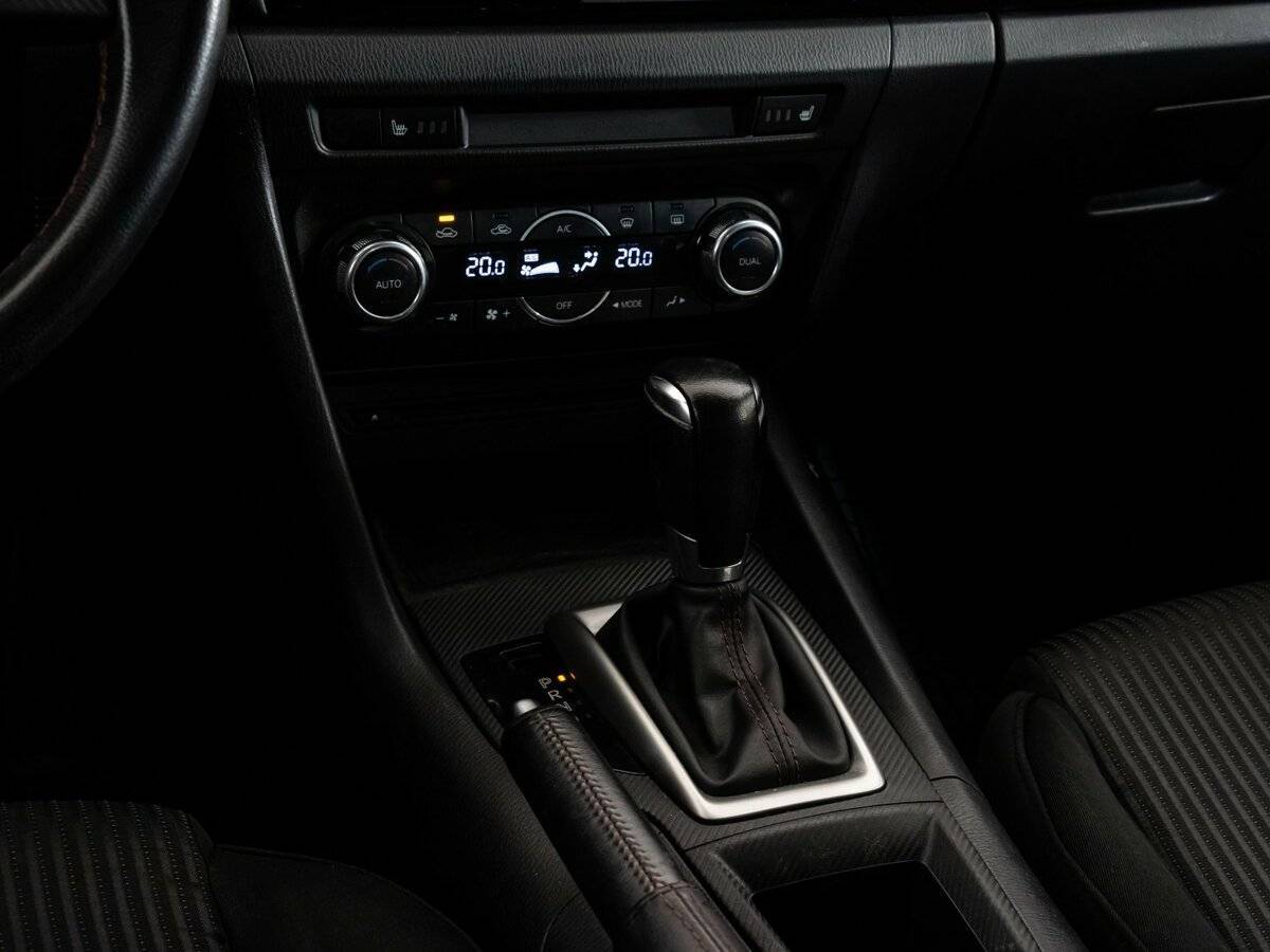 Mazda 3 с пробегом — 2013 год. Фото: #12