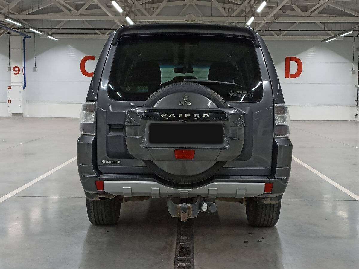 Mitsubishi Pajero с пробегом — 2012 год. Фото: #5