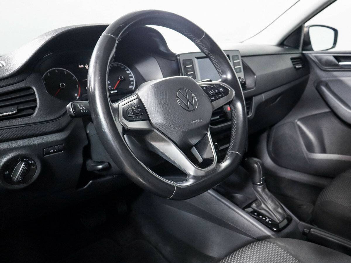 Volkswagen Polo с пробегом — 2021 год. Фото: #10