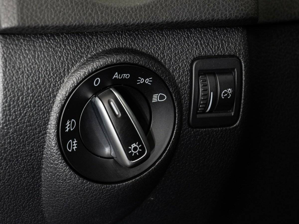 Volkswagen Tiguan с пробегом — 2015 год. Фото: #11