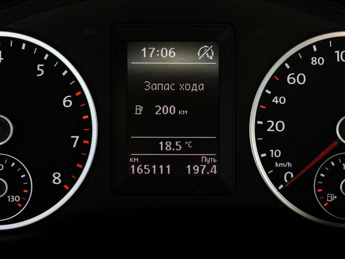 Volkswagen Tiguan с пробегом — 2015 год. Фото: #15