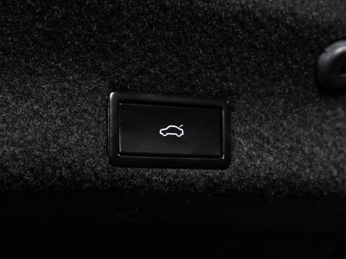 Volkswagen Passat с пробегом — 2017 год. Фото: #14