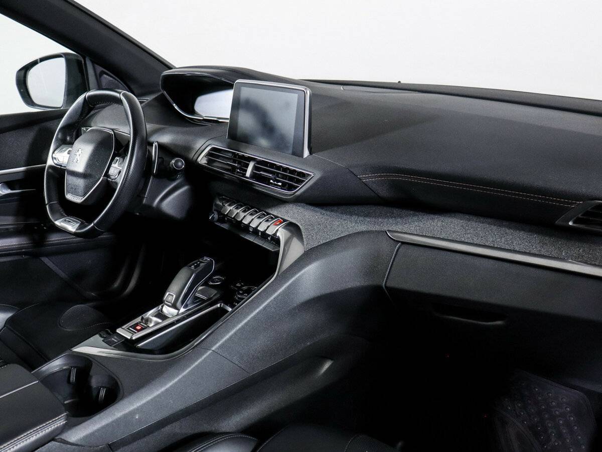 Peugeot 3008 с пробегом — 2017 год. Фото: #5