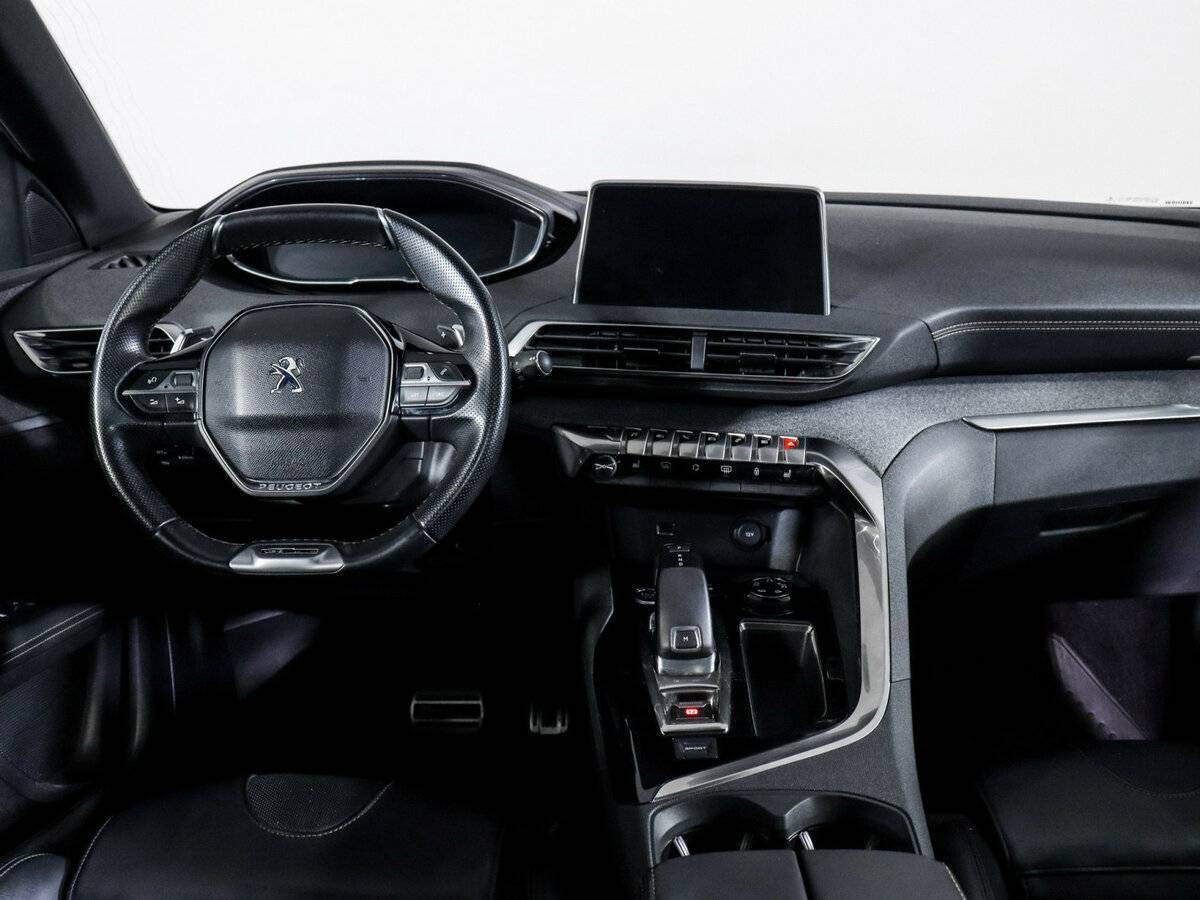 Peugeot 3008 с пробегом — 2017 год. Фото: #8