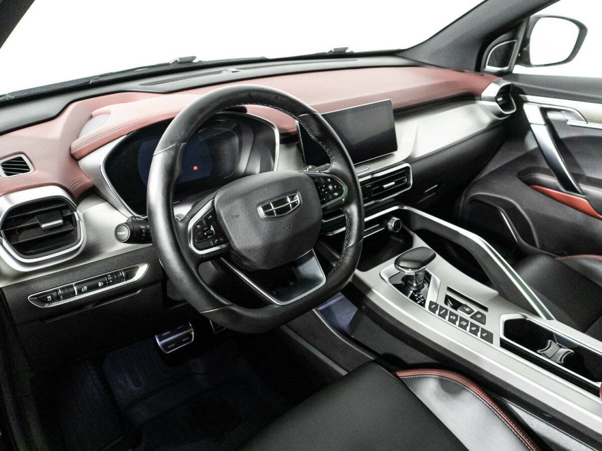 Geely Coolray с пробегом — 2022 год. Фото: #10