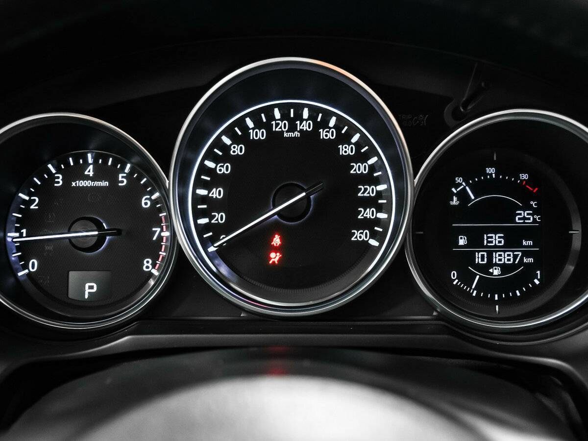 Mazda 6 с пробегом — 2018 год. Фото: #9