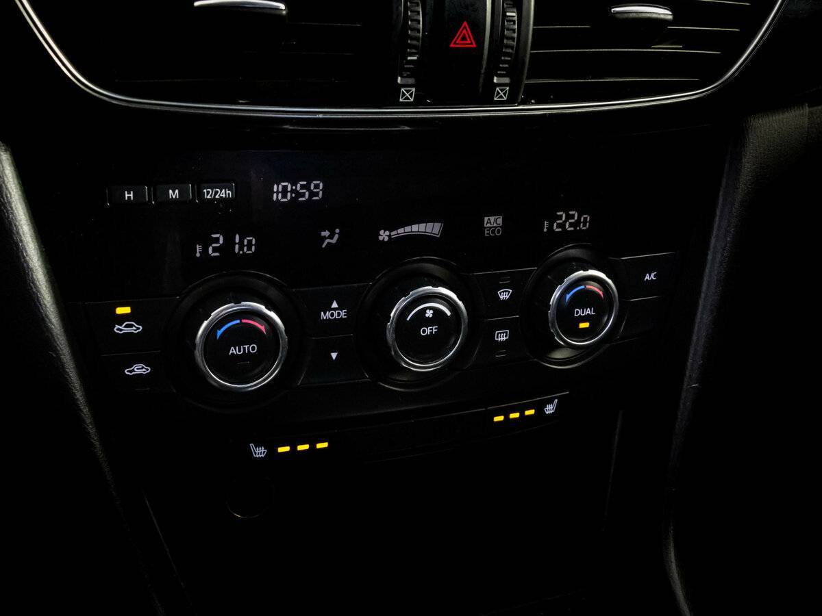 Mazda 6 с пробегом — 2014 год. Фото: #12