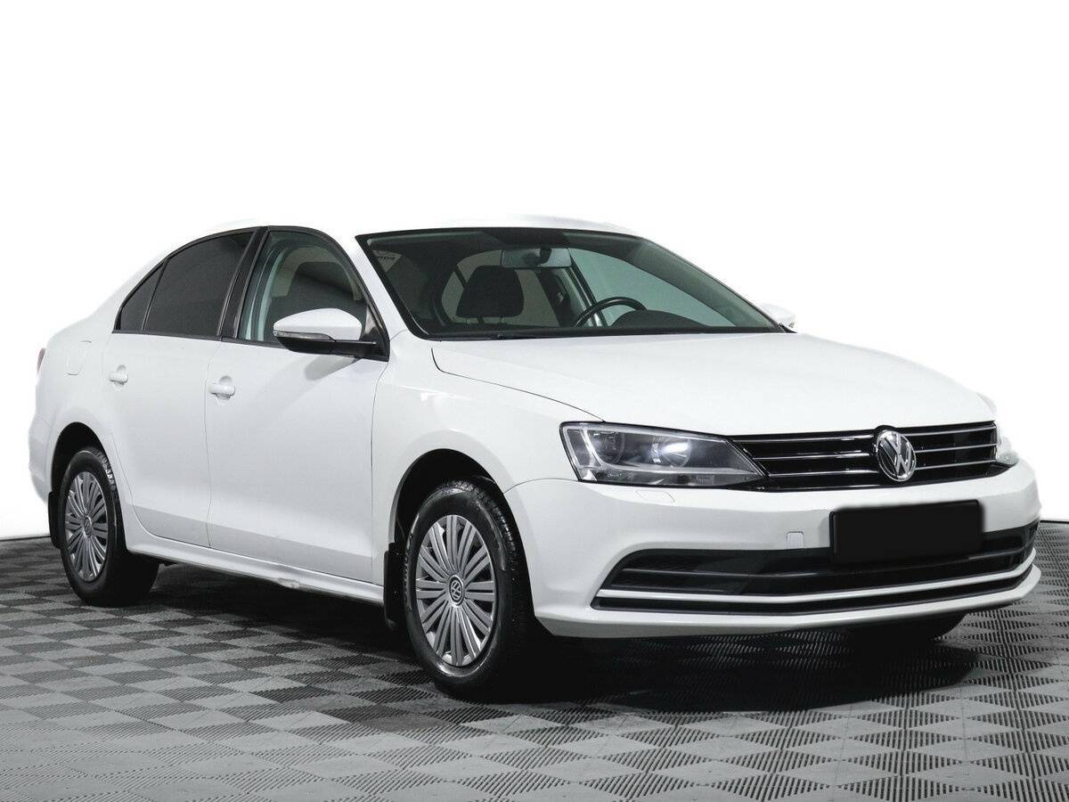 Volkswagen Jetta с пробегом — 2016 год. Фото: #2