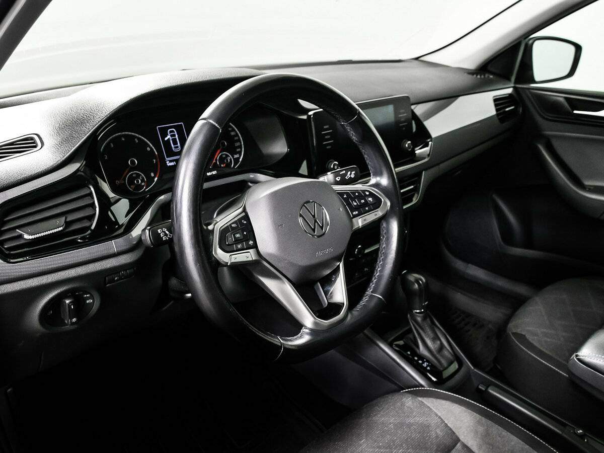 Volkswagen Polo с пробегом — 2020 год. Фото: #12