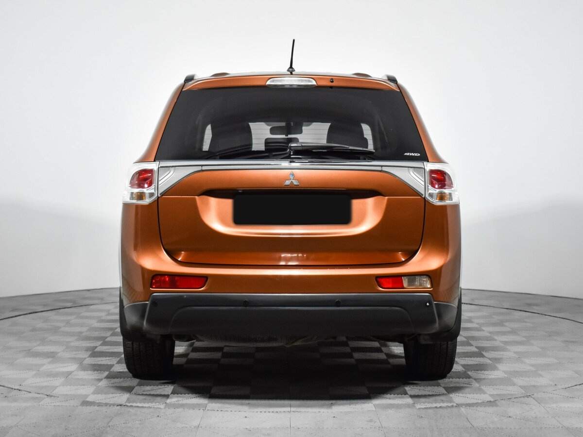 Mitsubishi Outlander с пробегом — 2012 год. Фото: #6