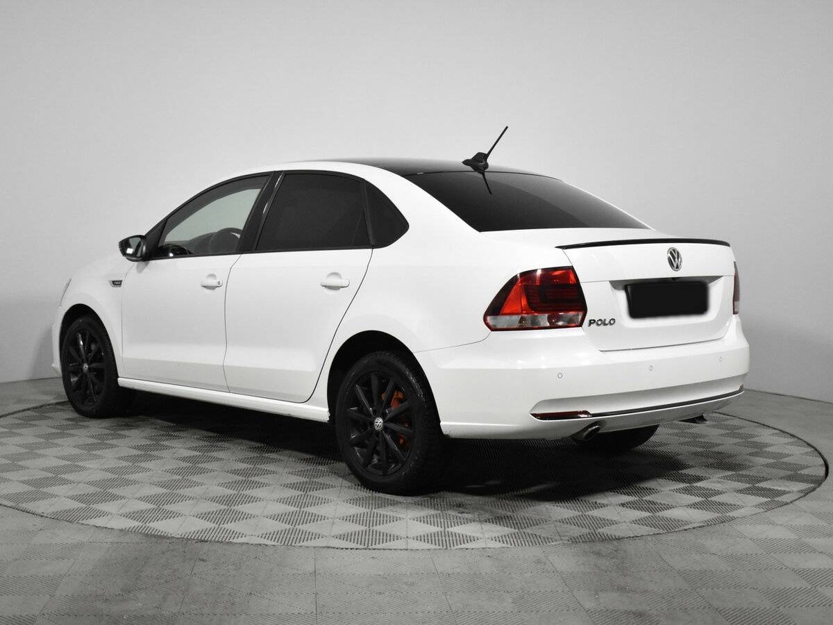Volkswagen Polo с пробегом — 2019 год. Фото: #5