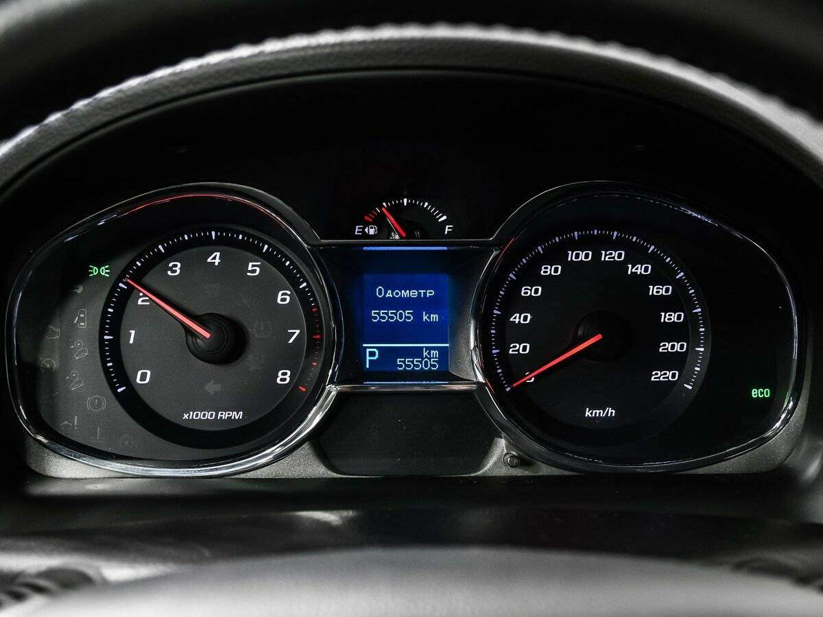 Chevrolet Captiva с пробегом — 2014 год. Фото: #9