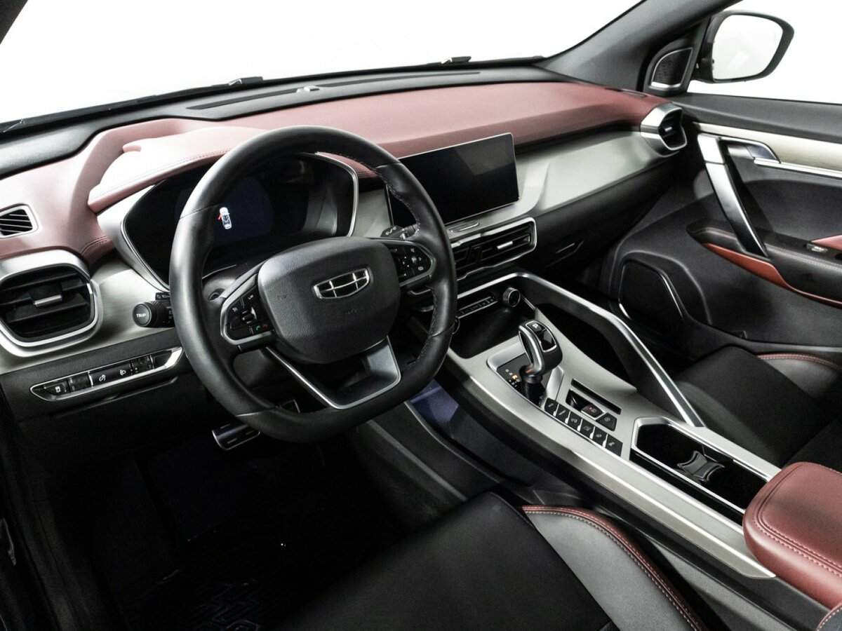 Geely Coolray с пробегом — 2021 год. Фото: #10