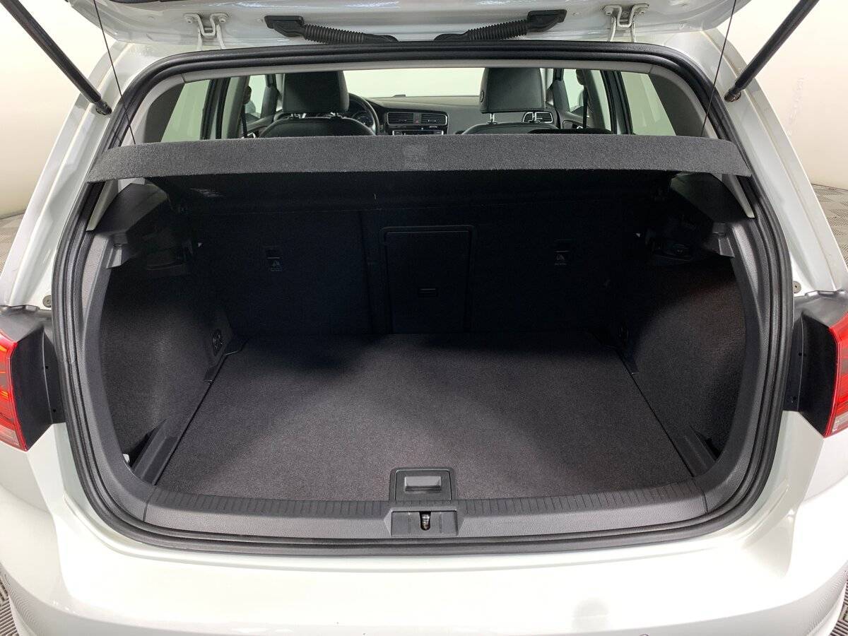 Volkswagen Golf с пробегом — 2013 год. Фото: #19