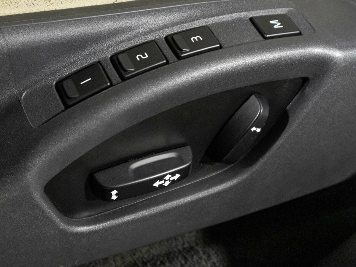 Volvo XC60 с пробегом — 2012 год. Фото: #16