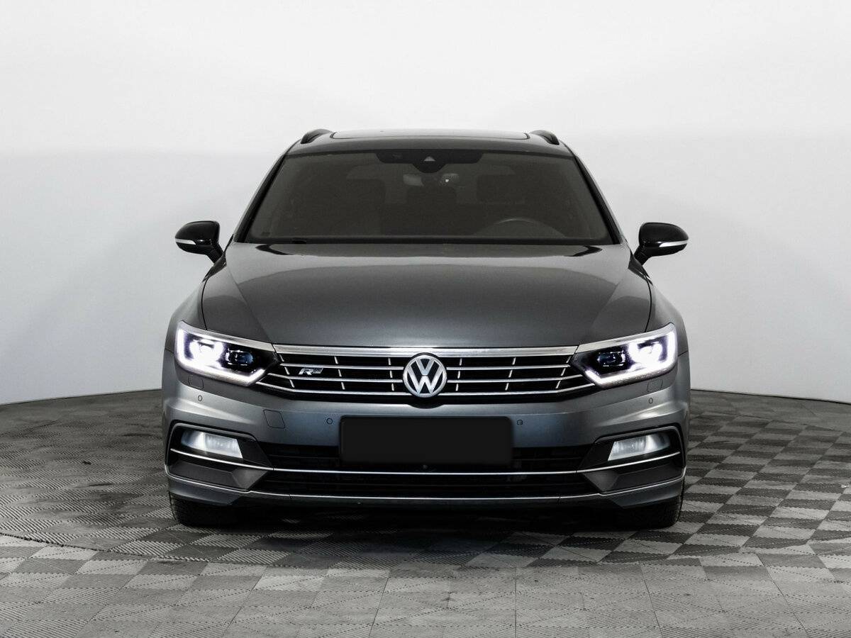 Volkswagen Passat с пробегом — 2016 год. Фото: #1