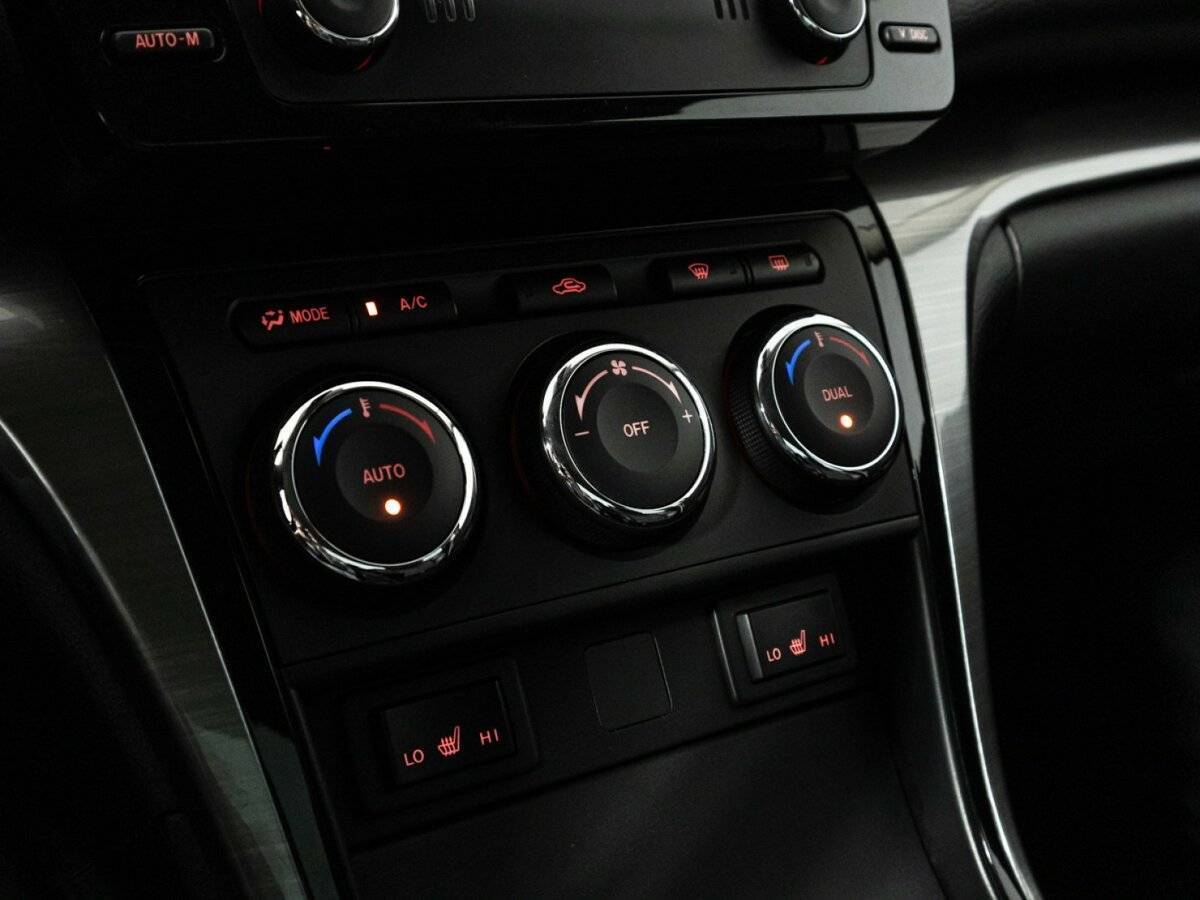 Mazda 6 с пробегом — 2012 год. Фото: #16