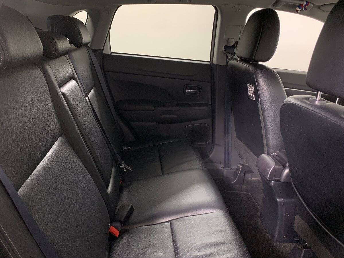 Mitsubishi ASX с пробегом — 2012 год. Фото: #16