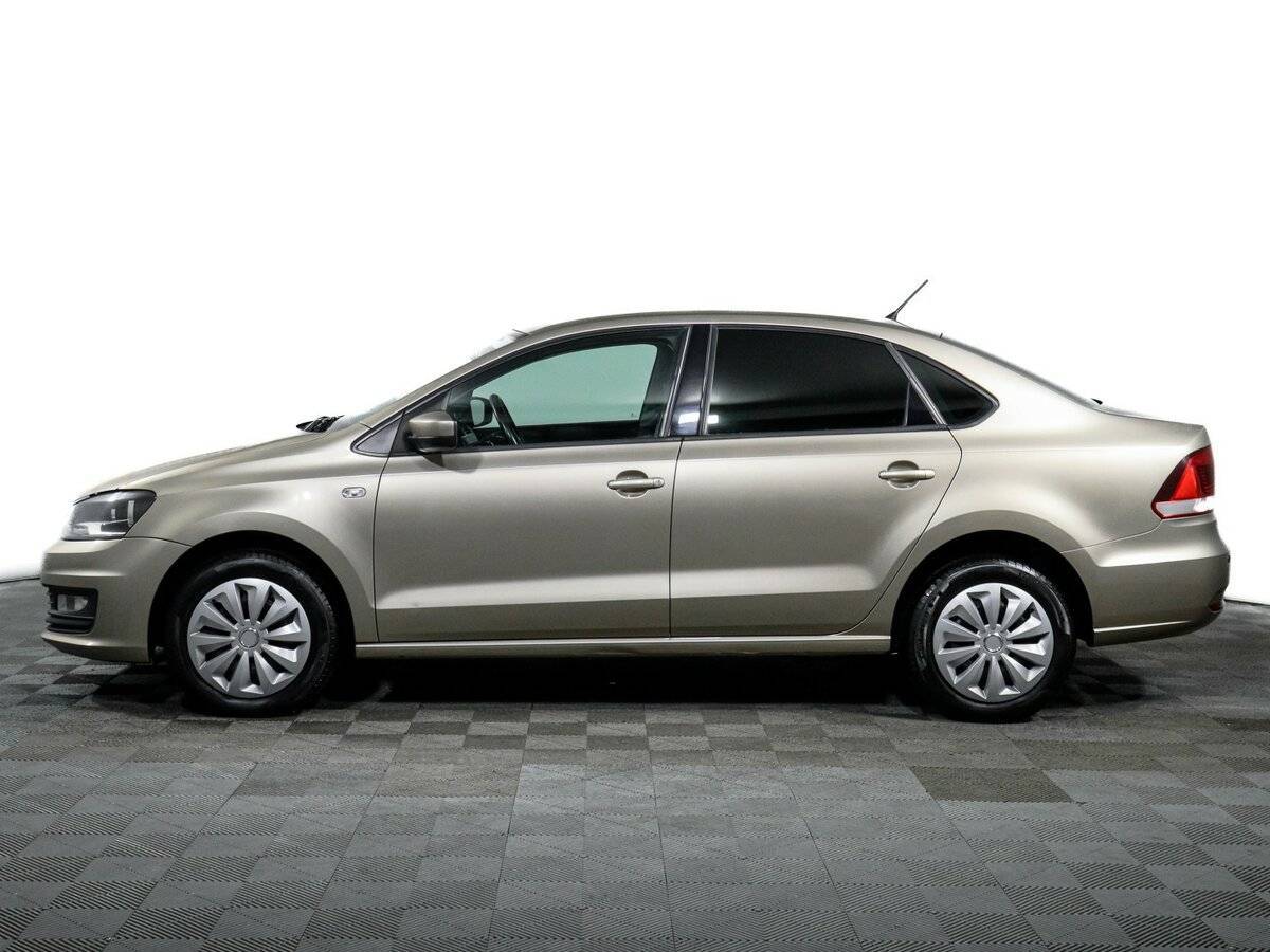 Volkswagen Polo с пробегом — 2016 год. Фото: #7