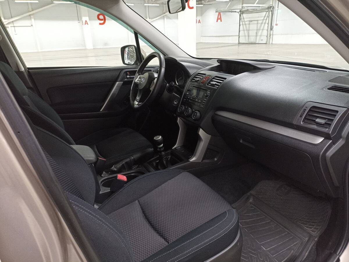 Subaru Forester с пробегом — 2014 год. Фото: #10