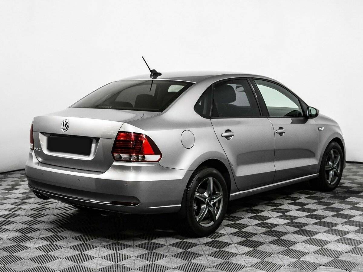 Volkswagen Polo с пробегом — 2018 год. Фото: #4