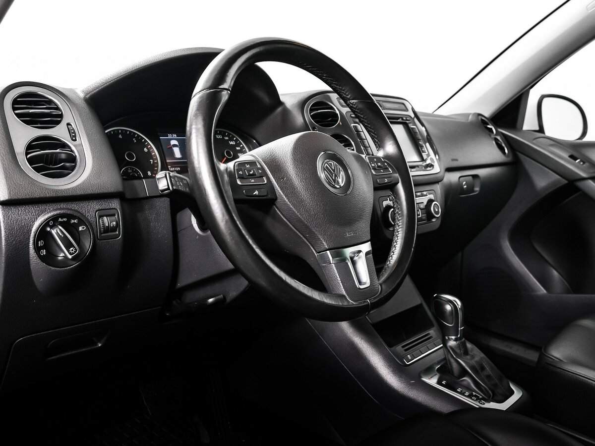 Volkswagen Tiguan с пробегом — 2012 год. Фото: #11