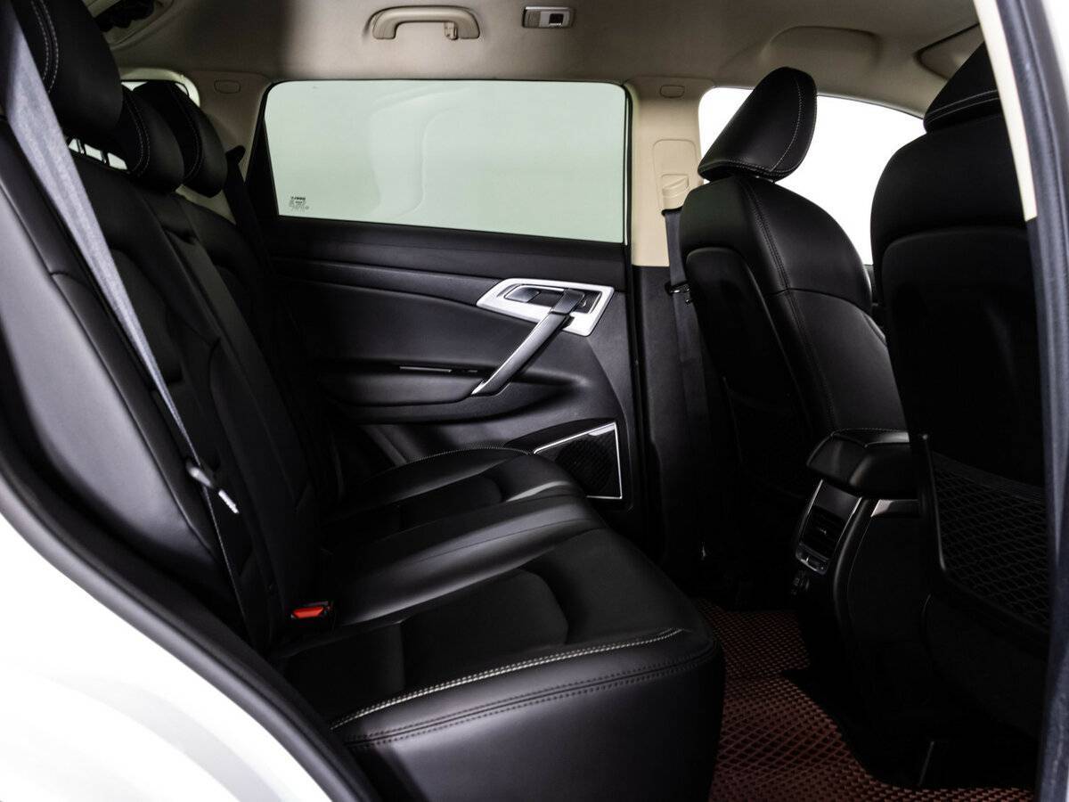 Geely Atlas с пробегом — 2018 год. Фото: #18