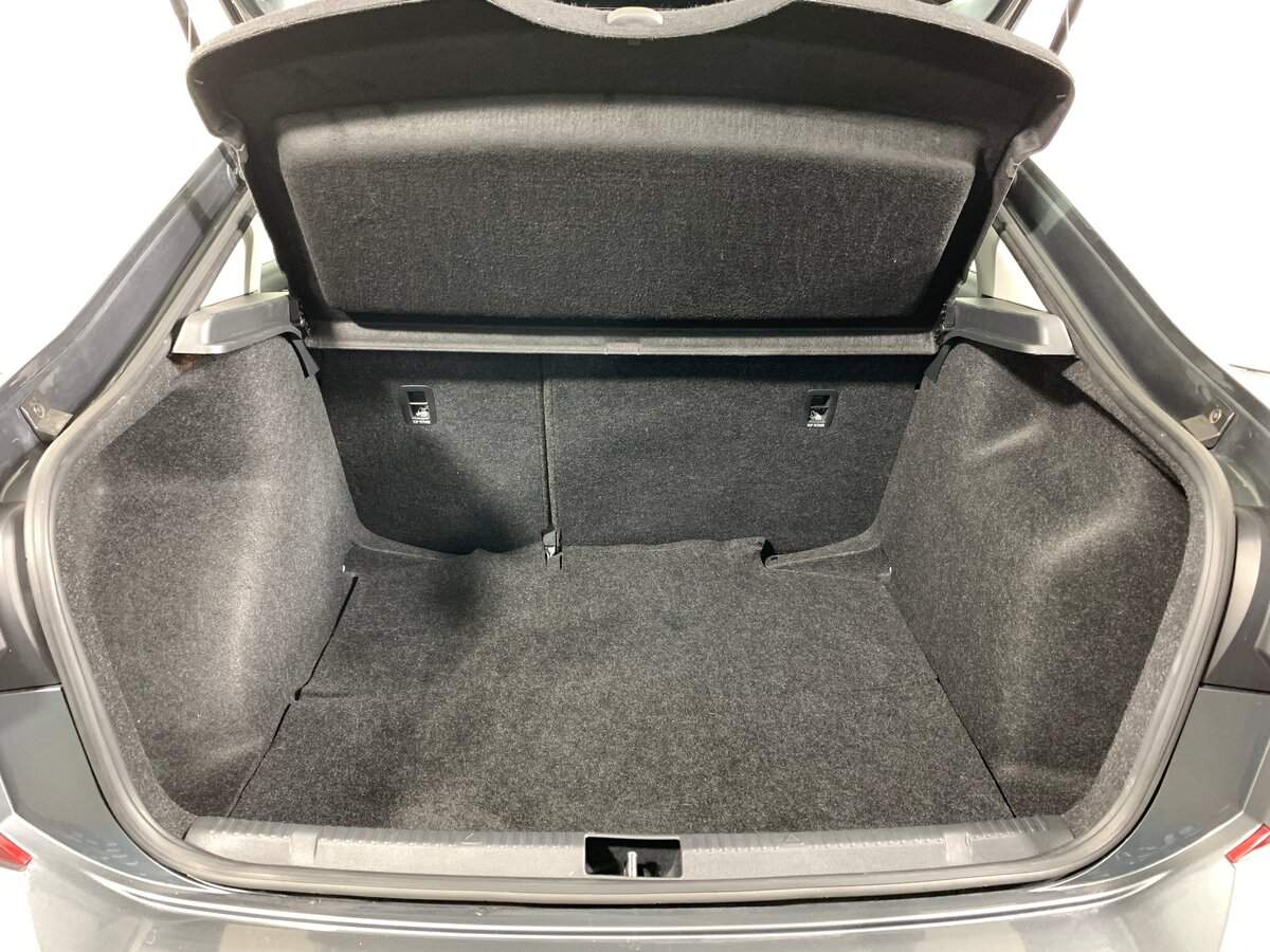 Volkswagen Polo с пробегом — 2020 год. Фото: #18