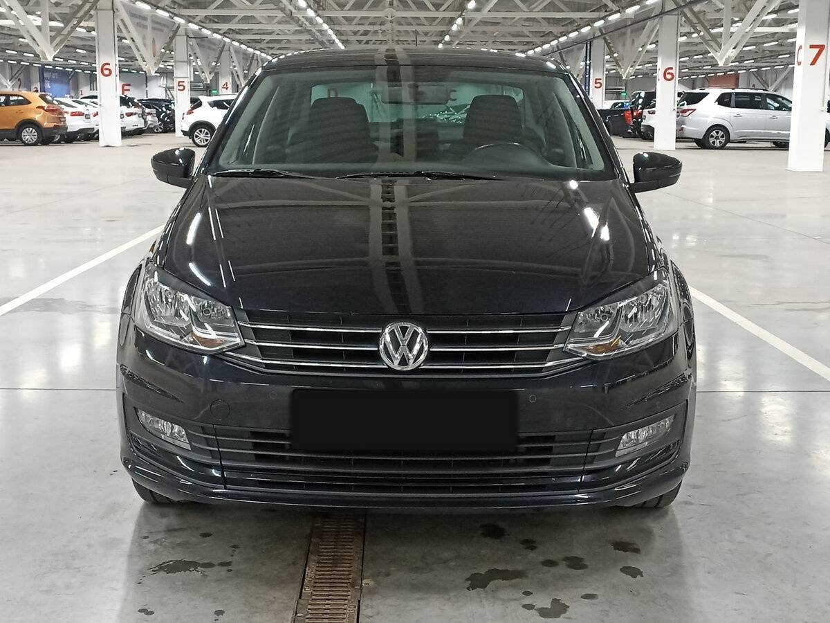 Volkswagen Polo с пробегом — 2018 год. Фото: #1