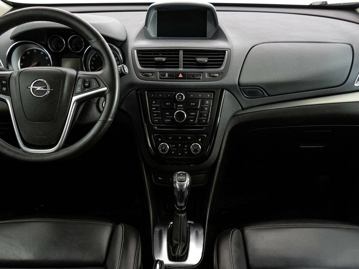 Opel Mokka с пробегом — 2015 год. Фото: #13