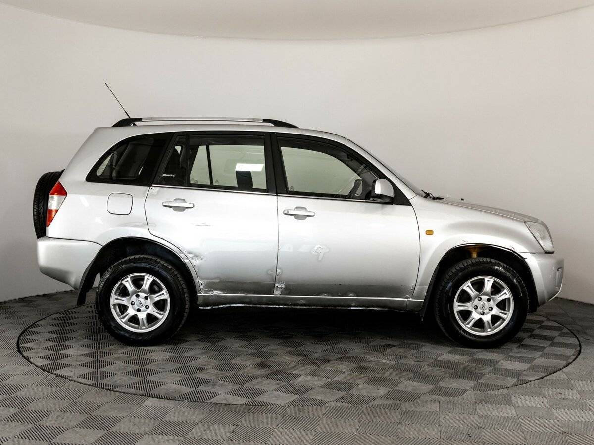 Chery Tiggo (T11) с пробегом — 2012 год. Фото: #3