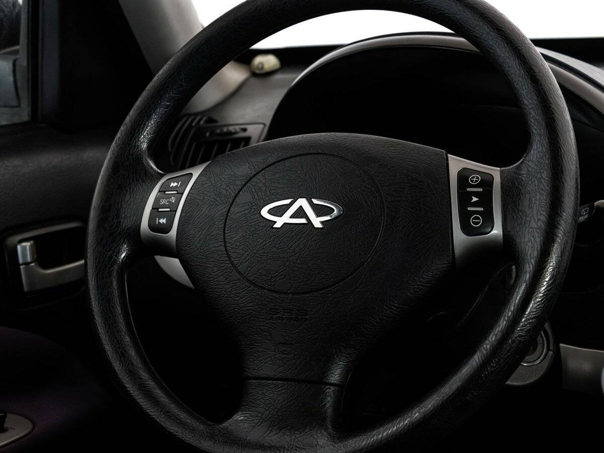 Chery Tiggo (T11) с пробегом — 2012 год. Фото: #12