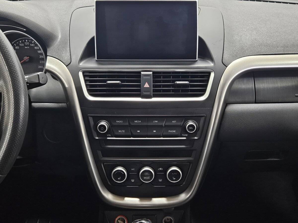 FAW Besturn X80 с пробегом — 2020 год. Фото: #13