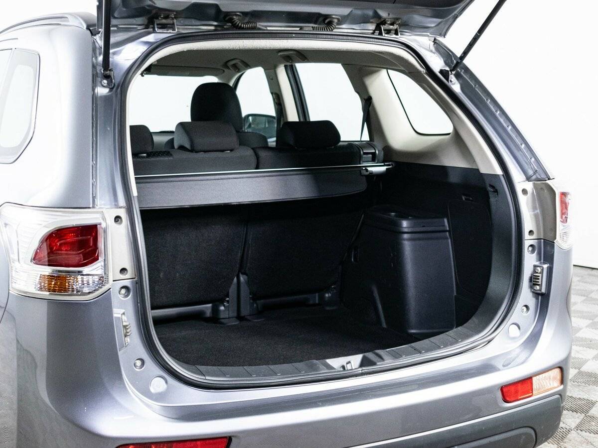 Mitsubishi Outlander с пробегом — 2012 год. Фото: #6