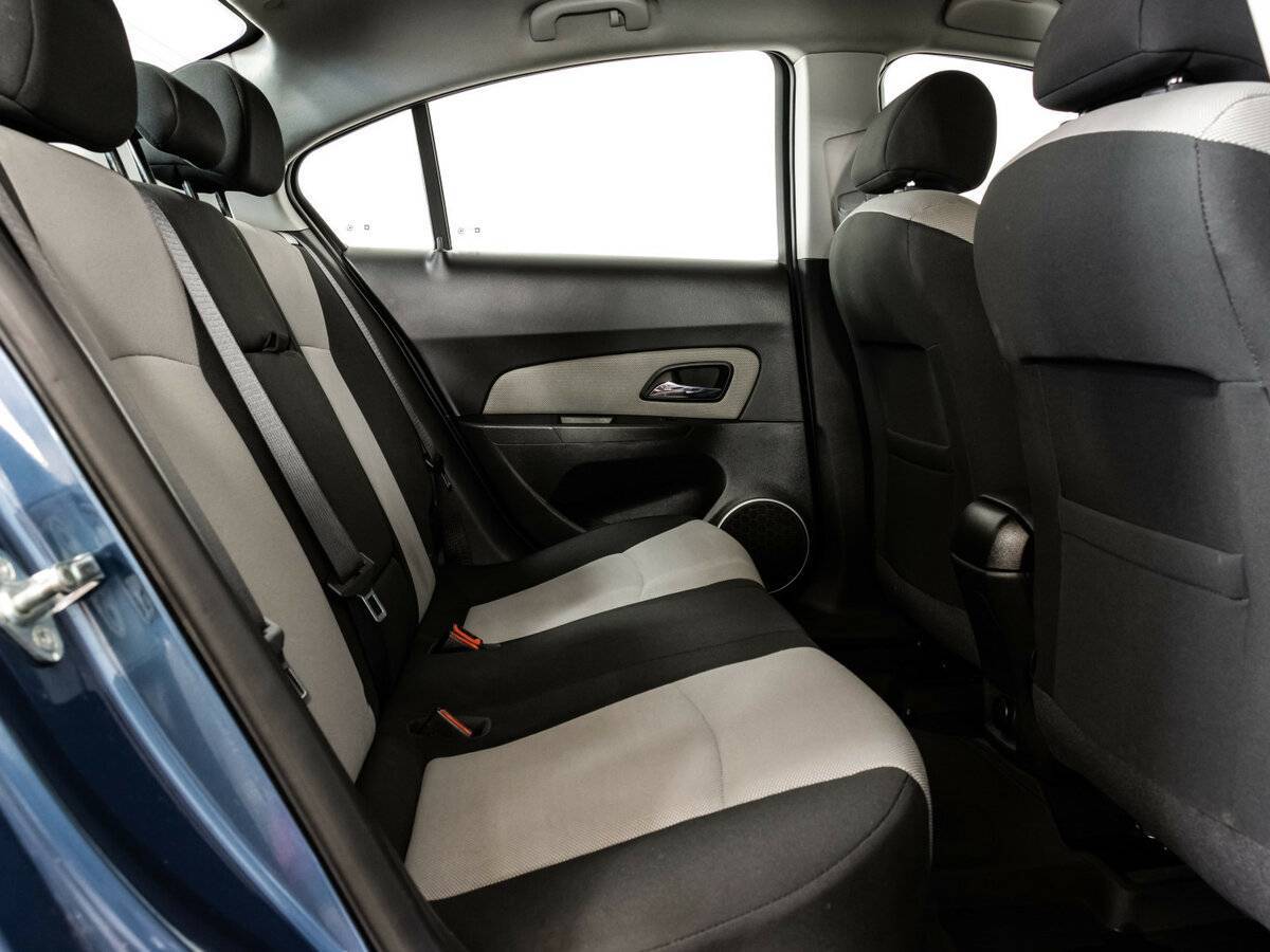 Chevrolet Cruze с пробегом — 2014 год. Фото: #13