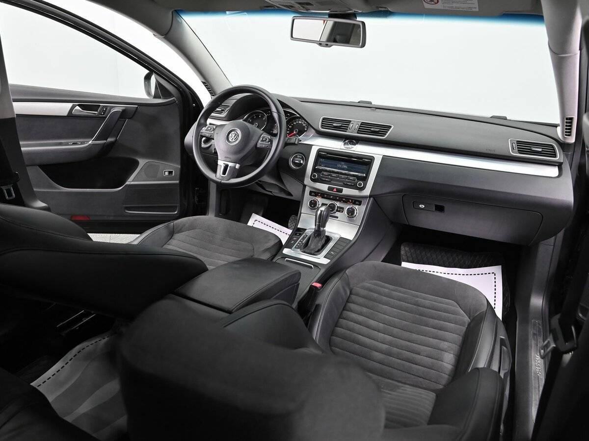 Volkswagen Passat с пробегом — 2012 год. Фото: #12