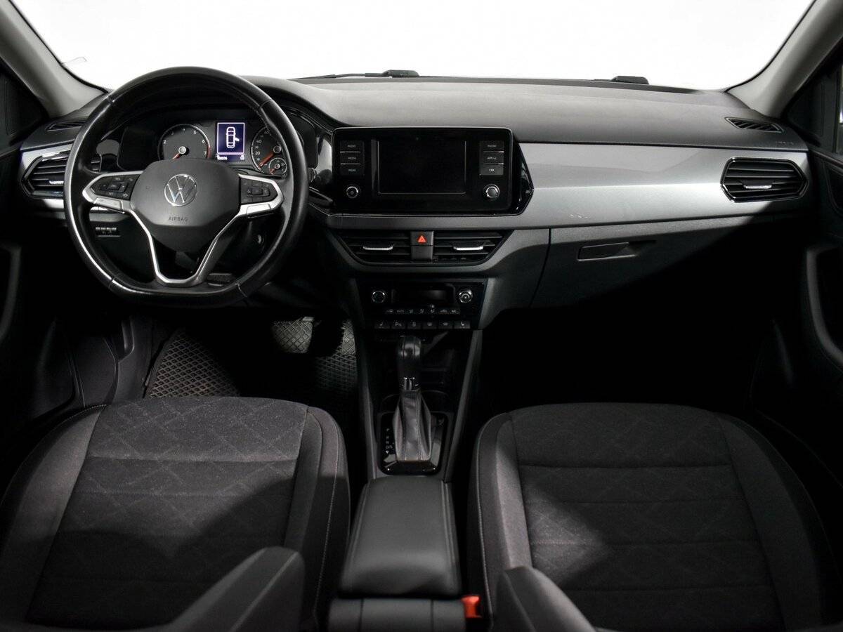 Volkswagen Polo с пробегом — 2021 год. Фото: #10