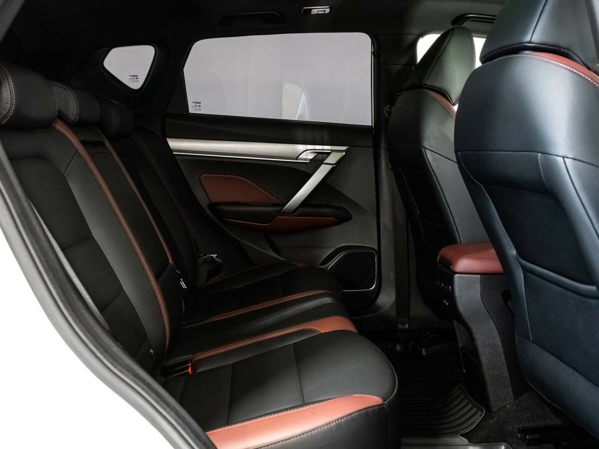 Geely Coolray с пробегом — 2021 год. Фото: #17